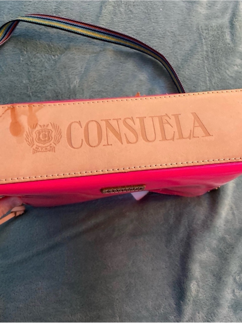 Crossbody CharlieDowntownConsuela Pink With Tags - Picture 3 of 9